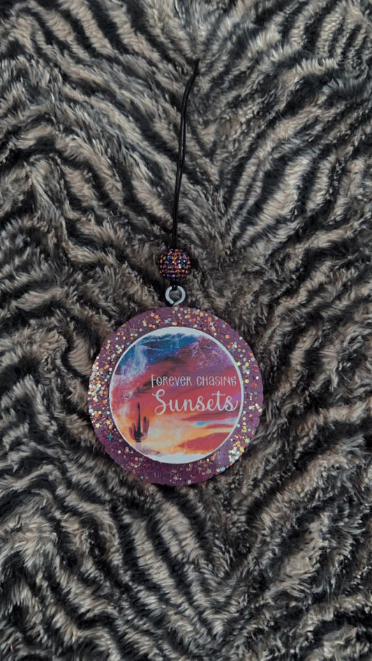 4" Round- Forever Chasing Sunsets
