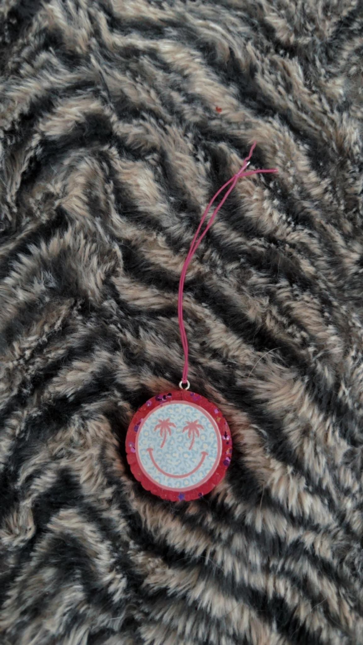 Mini Round- Palm Tree Smile