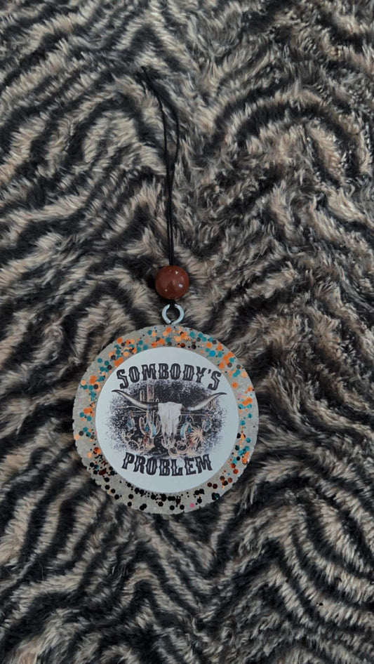4" Round - Somebodys Problem