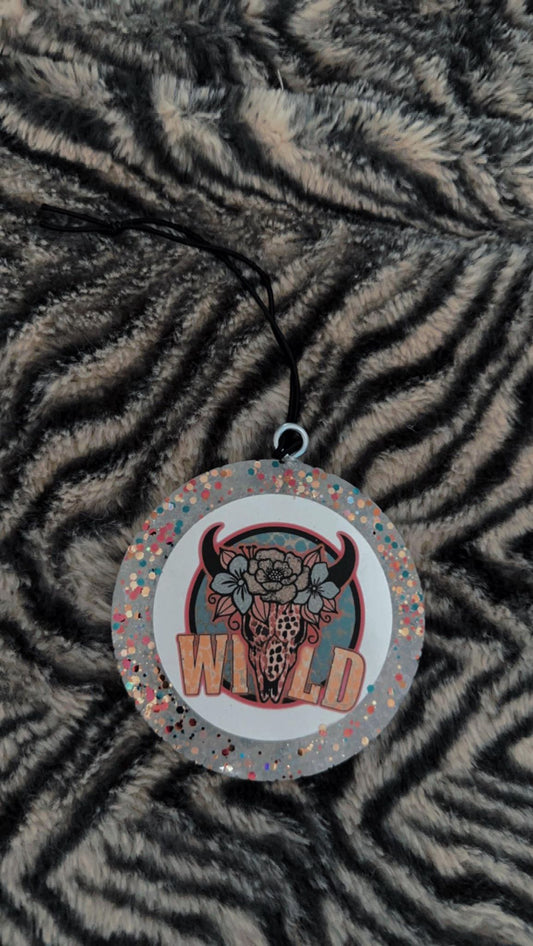4" Round- Wild Bullskull